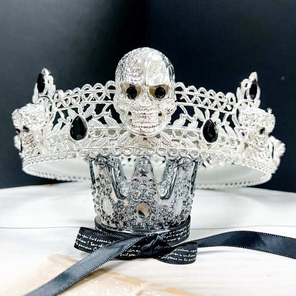 Silver Skull Crown, Skeleton King Crown, Gothic Crown, Renaissance Faire Crown - Picture 4 of 10